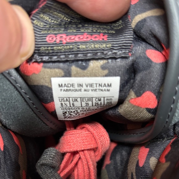 Reebok High-Top Sneakers with Straps women’s size 8.5 - Picture 7 of 9